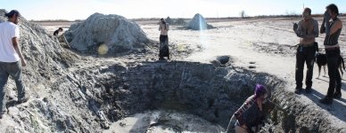 Around the pit_12-29-2011_023.jpg