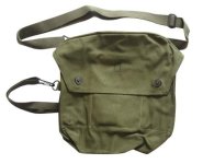 FinnishGasMaskBagw.jpg