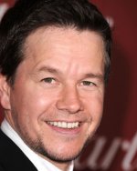 mark-wahlberg-9542335-1-402.jpg