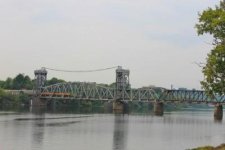 240656-M.jpg