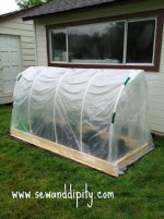 diy-greenhouse7.jpg