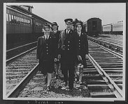 LIRR-women-trainmen-19431.jpg