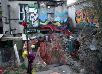 1427170030-grangegorman-squatted-community-eviction-carried-out-in-dublin_7191841.jpg